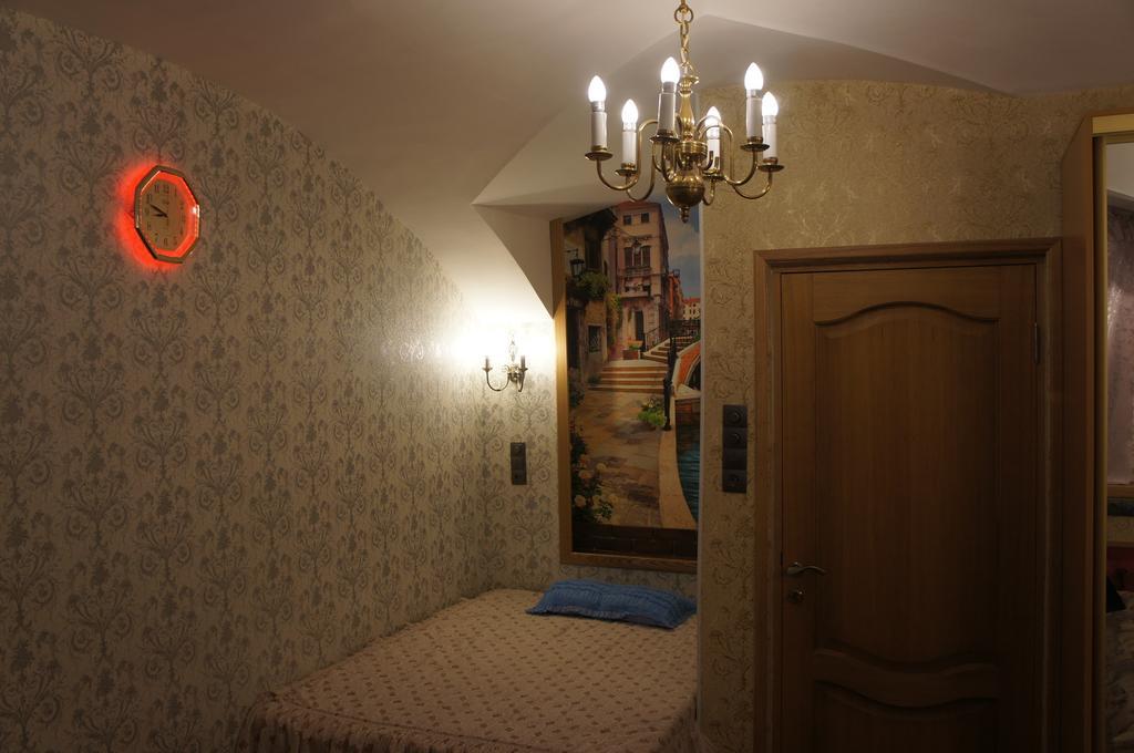 Guest House On Liteyny 43 Saint Petersburg Room photo